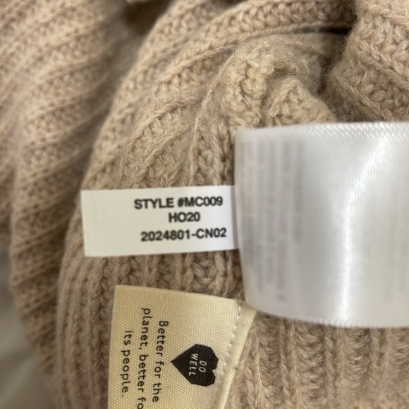 Madewell Tipped Forrest V-Neck Sweater - Picture 8 of 8